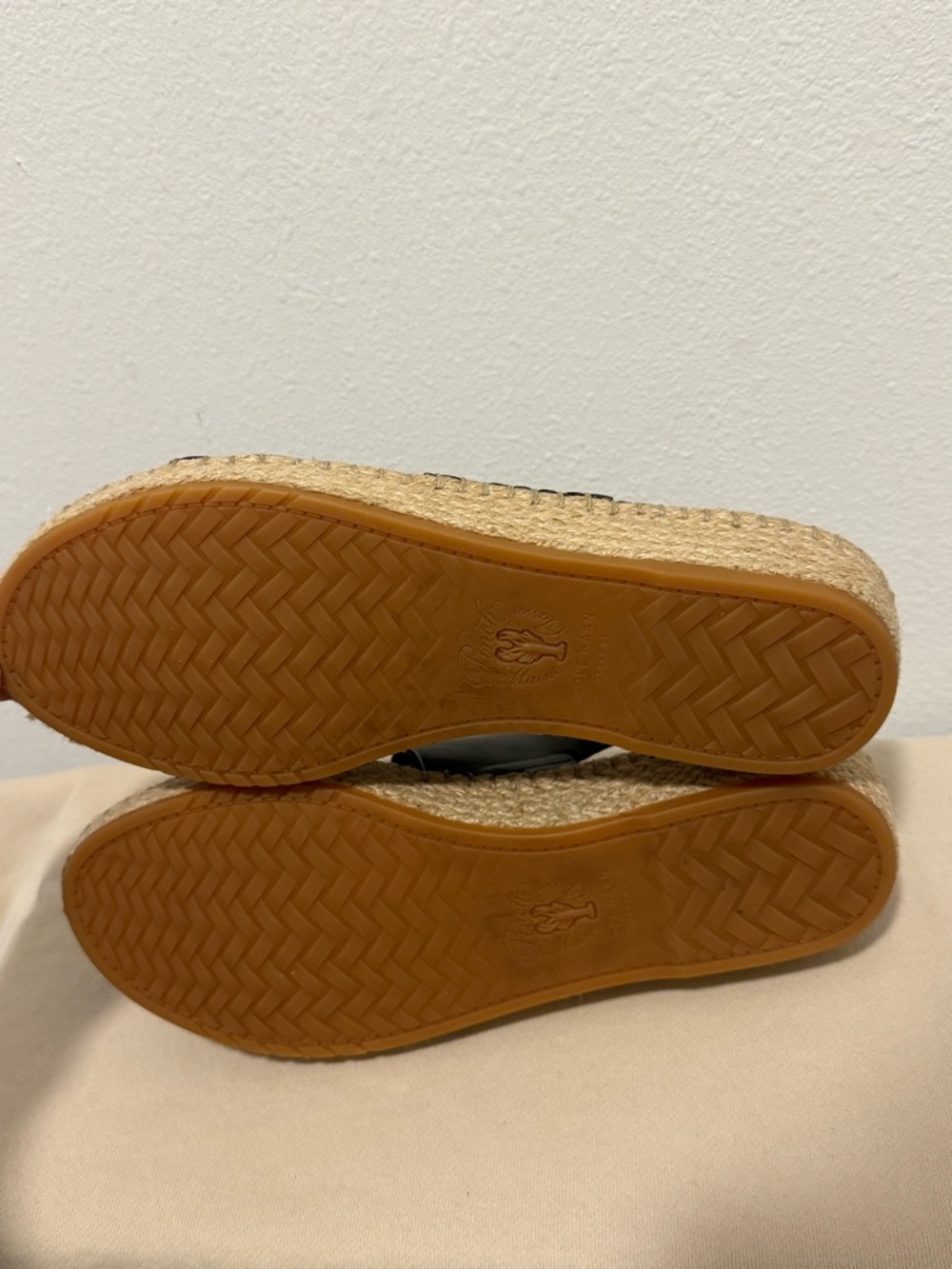 Cole Haan Black Cloudfeel Leather Espadrille Sandals Slingback Size 7 - Picture 4 of 6